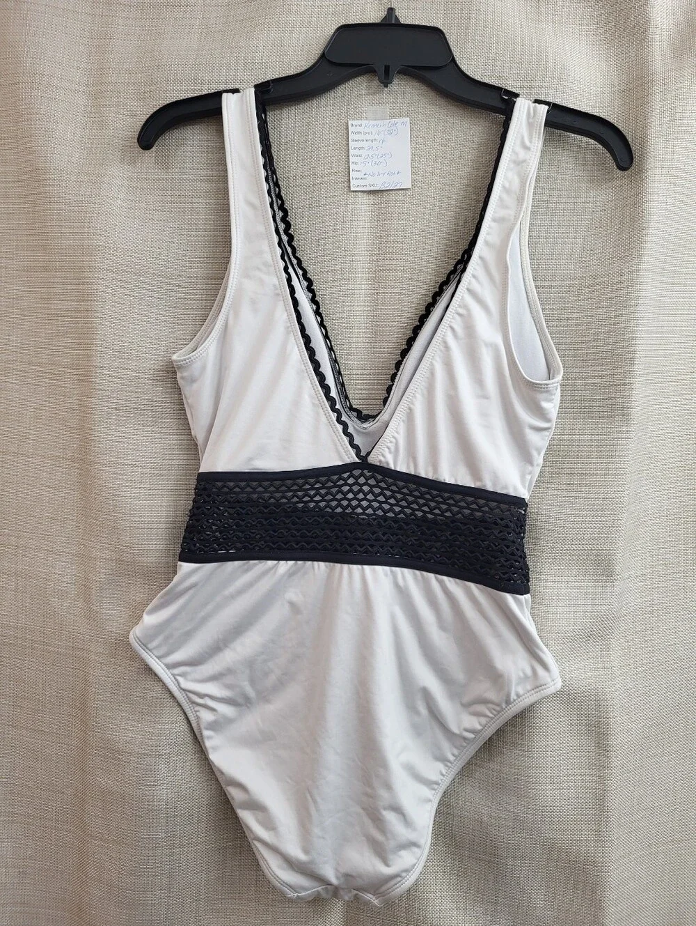 Kenneth Cole Mio Black White Color Block Crochet 1pc Swimsuit Tummy Cont Size M
